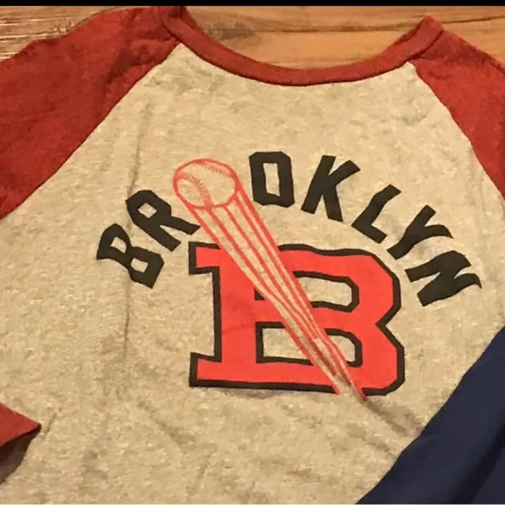 Old Navy T Shirts Brooklyn size10 Graphic  Long Sleeve Tee